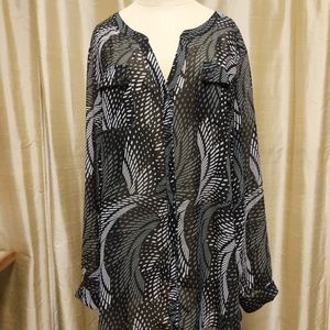 Lane Bryant sheer top black & white 22/24